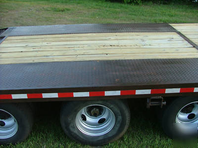 Gooseneck trailer three, triple, axle flatbed 30K 38'