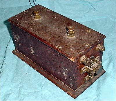 Apple hit miss gas engine vintage spark plug buzz coil