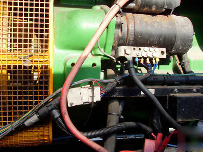 John deere 144KW diesel genset only 5 hrs, cust canopy