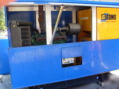 John deere 144KW diesel genset only 5 hrs, cust canopy