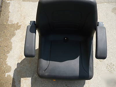 New holland / john deere replacement seat with arm rest