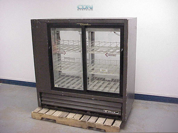 True gdm glass door beverage soda cooler refrigerator
