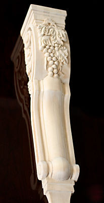 Maple bar corbel 26 inch tall berry design lot M827