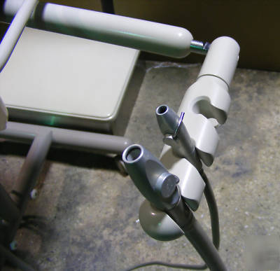 A-dec 2671 cascade duo delivery cart (3 handpiece) adec