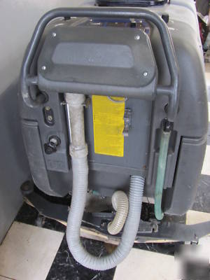 Nilfisk advance cmax 34 automatic floor scrubber