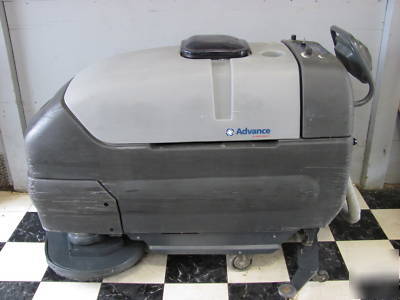Nilfisk advance cmax 34 automatic floor scrubber