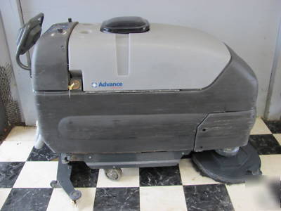 Nilfisk advance cmax 34 automatic floor scrubber