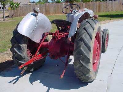 1954 - 1957 ford 640 600 series farm tractor in ca