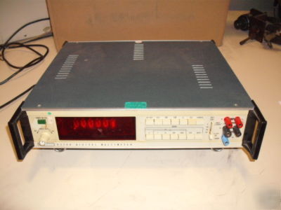 Fluke digital voltmeter model: 8375 a