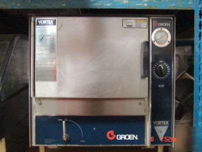 Groen tabletop steamer