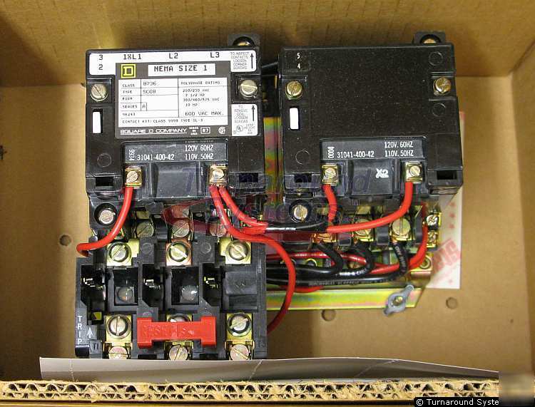 New square d 8736SCO8V02S reversing starter, size 1, 