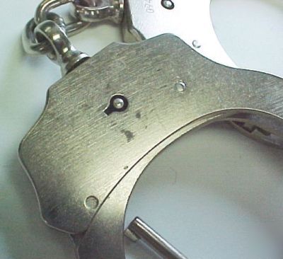 New peerless handcuffs model 500 w/ cuff case