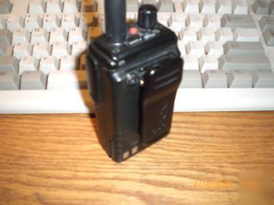 Icom ic F60 uhf (450-512 ) w/mdc VER2.0 port,chgr,liion