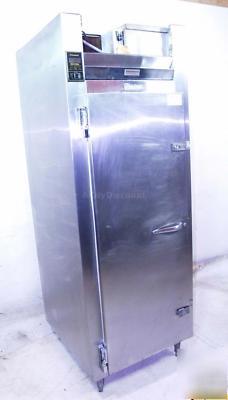 Traulsen restaurant single solid door reach in freezer