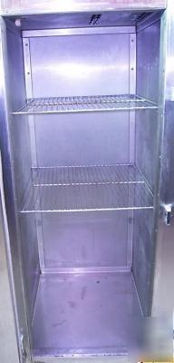 Traulsen restaurant single solid door reach in freezer