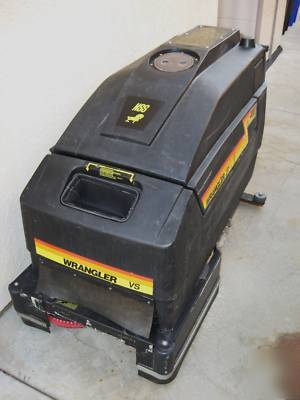 Wrangler 27 fb floor autoscrubber used 