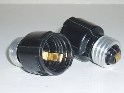 2006 leviton phenolic light bulb lamp holder extension 
