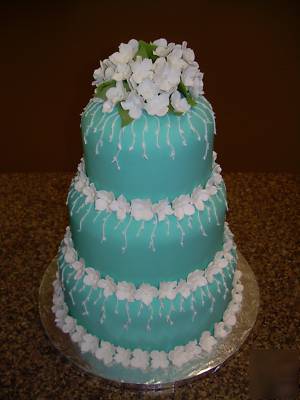Bakery display wedding cake dummy cake lt. blue round
