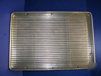 Footed full pan drain racks 17.5