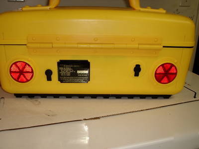 Jeep portable cd,am/fm radio by chrysler corp 1997