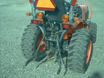 Kubota B7510 tractor 4X4 diesel 2007 pto 118 hours 