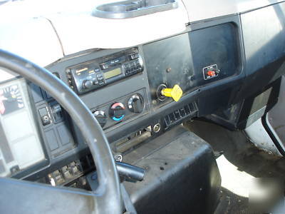 Sealcoat truck 1500 gallon tank