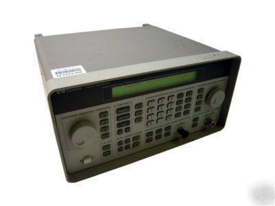 Hp 8647A signal generator - fresh calibration included
