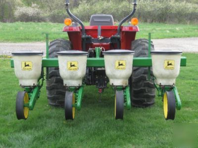 John deere flex 71 4 row food plot planter for deer