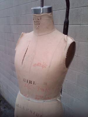 Vintage wolf dress form model 1977