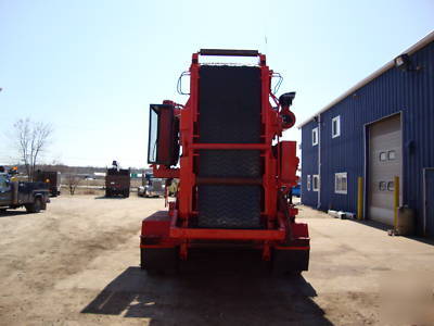 2002 morbark 5600 horizontal grinder - reconditioned