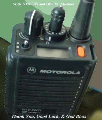 Motorola uhf 48 ch MTS2000 radio w/extra's & extra nice