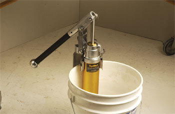 New tapetech loading pump w/filler adapter, ez clean. *
