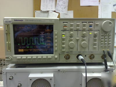 Tektronix TDS644B 500MHZ 2.5GS/s digi real time scope