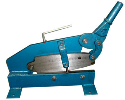 Hot foil stamping photopolymer mental plate cutter