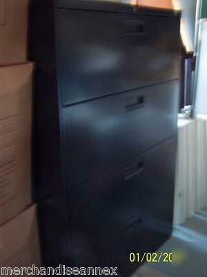 (2) 4 drawer lateral filing cabinet for: files storage