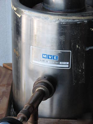 Mve cryostat research double dewar stainless steel