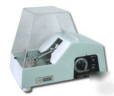 New automatic razor sharpner for microtome blade