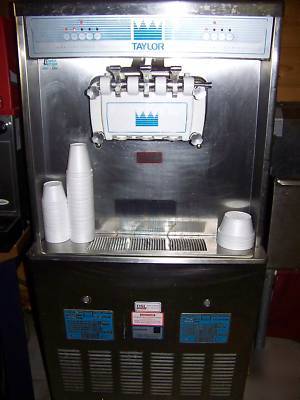 Taylor 754-27 soft serve ice cream yogurt machine