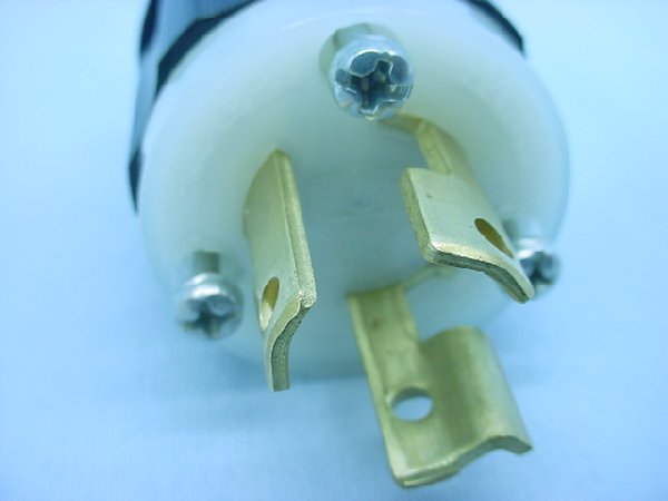 Leviton L6-15 locking plug twist lock 15A 250V 4570-c