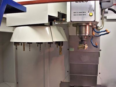2007 atrump cnc bed mill vmc with centroid control 