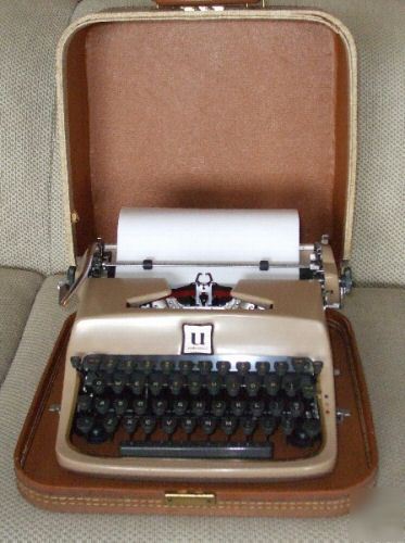 Underwood golden touch universal typewriter - quiet tab