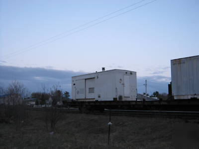Mobile bunk housing
