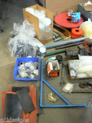 Rolling folding wire container w/commercial goods lot 