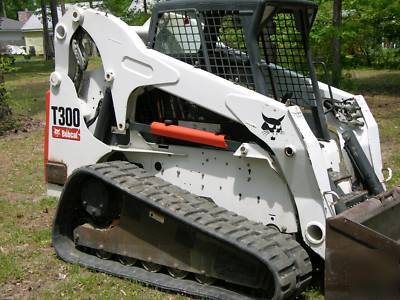07 bobcat T300, hi flow, pwr bob tach, low hours, clean