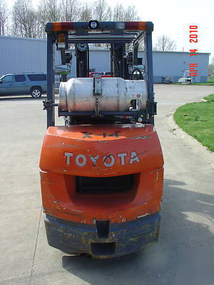 2005 toyota 6500# capacity lift only 3441 original hour