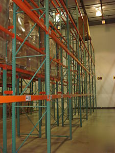 7 sections teardrop pallet rack 16'X42