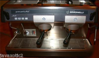 Simonelli aurelia semi 2 gr espresso machine - red demo