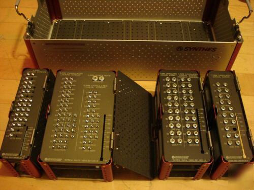 Synthes 105.210 locking periarticular plating system 