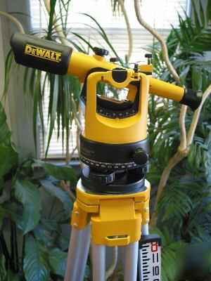 New dewalt DW092 transit outfit