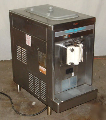 Taylor 702 single flavor ice cream freezer machine 2001